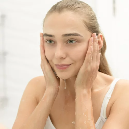 Τελικά, κάθε πότε να πλένω το πρόσωπό μου;