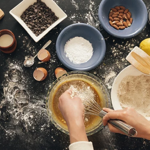 Οι Έλληνες μαγειρεύουν περισσότερο! Νέα έρευνα αποκαλύπτει τις διατροφικές μας συνήθειες