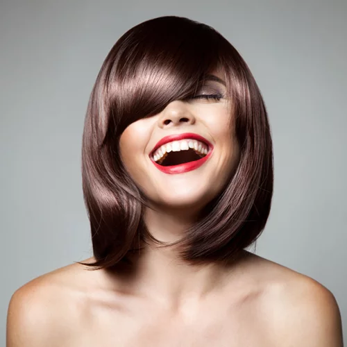 Μαλλιά που πέφτουν; Αυτά είναι τα 13 κορυφαία προϊόντα κατά της τριχόπτωσης (συμπληρώματα, λοσιόν, σαμπουάν)