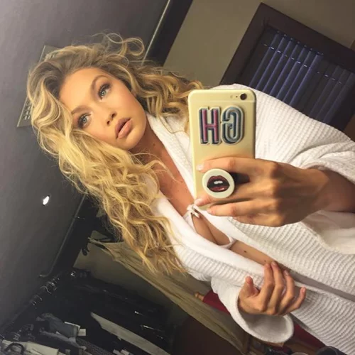 Tο καινούργιο ξανθό χρώμα της Gigi Hadid είναι η πιο hot φθινοπωρινή απόχρωση