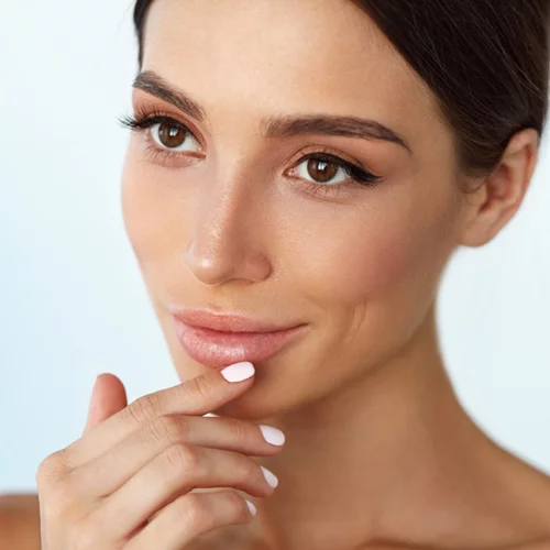 Πρήξιμο στο πρόσωπο και σακούλες: Φάε παγωτό, λέει ο ειδικός (αυτή είναι συμβουλή!)