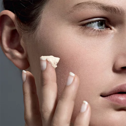 Φτιάξε μόνη σου τα δικά σου καλλυντικά! (είναι πιο εύκολο απ'όσο νομίζεις)