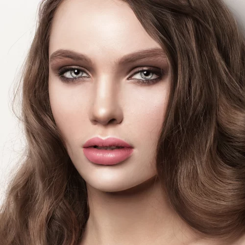 Θεραπείες ομορφιάς που προλαβαίνεις να κάνεις πριν τα Χριστούγεννα (& σε σούπερ τιμές)