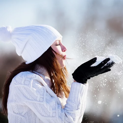 Η επιστήμη απαντά -επιτέλους- γιατί παχαίνουμε το χειμώνα!