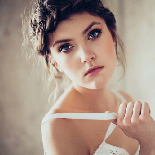 10 πράγματα που πρέπει να ξέρεις πριν κλείσεις ραντεβού για επαγγελματικό μακιγιάζ