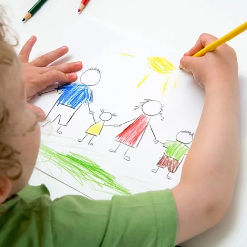 Η ΕΛ.ΑΣ. προσκαλεί τα παιδιά να ζωγραφίσουν τη Χριστουγεννιάτικη κάρτα της