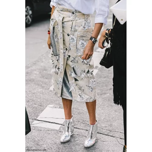 Χρυσά, ασημένια, μεταλλιζέ: Να πώς θα φορέσεις τα μεταλλικά παπούτσια!