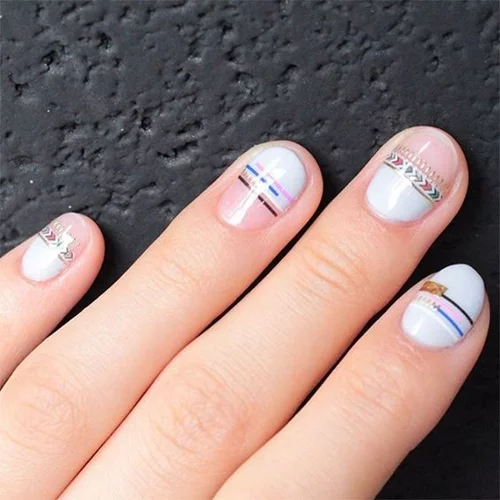 Τι είναι τα bracelet σχέδια στα νύχια και πώς θα τα πετύχεις;