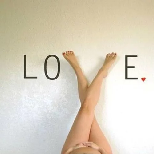 Δεύτερο τρίμηνο εγκυμοσύνης: Πώς θα νικήσεις έντονες καούρες, κράμπες και έντονα όνειρα για να κοιμάσαι καλά