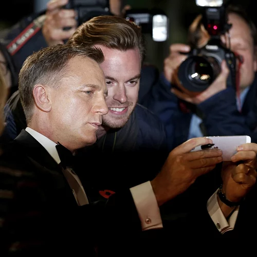 Δες πώς θα γίνεις ο μαγνήτης της παρέας!