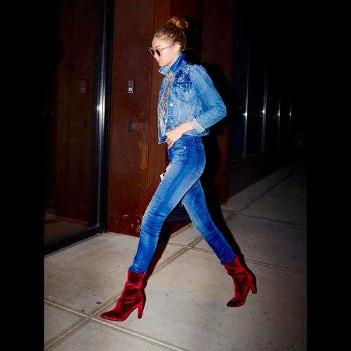 Πώς να φορέσω τα βελούδινα μποτάκια;