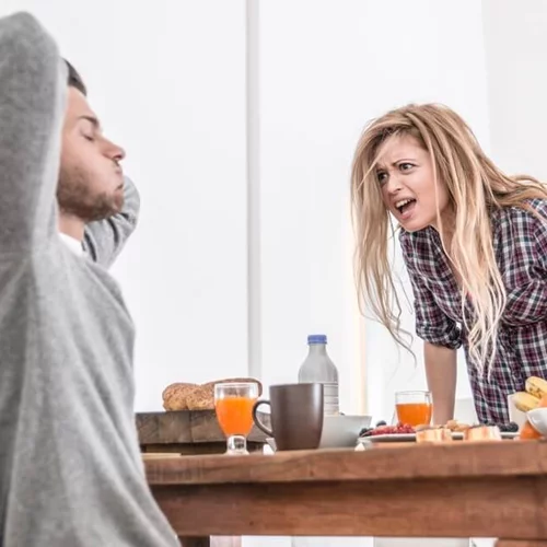 Πώς ξεπερνούν οι άντρες τον χωρισμό;