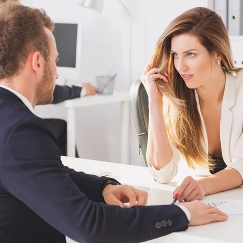 8 λόγοι για τους οποίους οι άντρες δεν θέλουν πια να κάνουν την πρώτη κίνηση στο φλερτ!