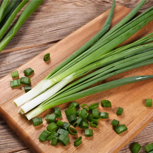Φρέσκα κρεμμυδάκια: Ένα θαυματουργό λαχανικό για τα μάτια σου με πολλά οφέλη