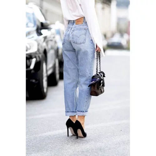 Πόσα ρεβέρ ξέρεις; Oι πιο cool τρόποι να γυρίσεις το τζιν σου την άνοιξη 2017!