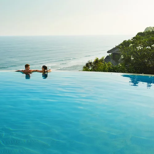 Ξενοδοχεία επιστρέφουν τα χρήματα σε ζευγάρια αν χωρίσουν μέσα 1 χρόνο από τη διαμονή τους!