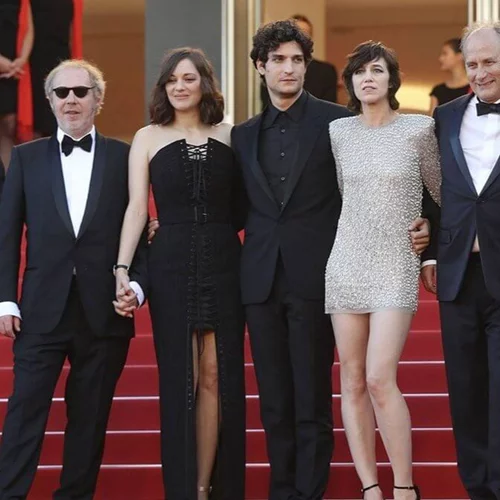 Κάννες 2017: Οι stars που είδαμε στην έναρξη του δημοφιλούς Φεστιβάλ