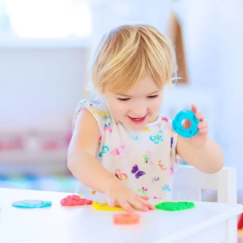 Ξεκινούν οι αιτήσεις για βρεφονηπιακούς και παιδικούς σταθμούς μέσω ΕΣΠΑ