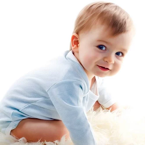 Πότε θα μάθει το παιδί να κάθεται; Πότε θα μπουσουλήσει;