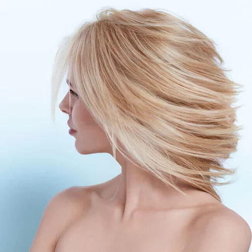 H beauty editor βρήκε τον τρόπο να έχει τέλεια μαλλιά κάθε μέρα όλη μέρα!