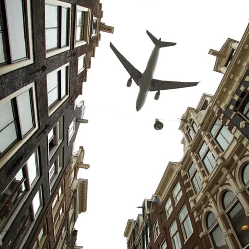 O θόρυβος από τα αεροπλάνα  αυξάνει τον κίνδυνο υπέρτασης και εγκεφαλικού!