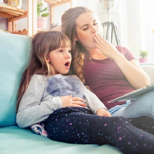 Πώς προστατεύεται η εξαρτημένη γυναίκα και το παιδί της