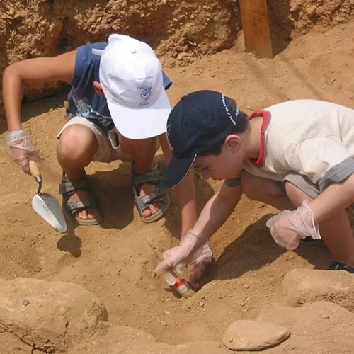 Καλοκαίρι στην πόλη: Η εναλλακτική θερινή κατασκήνωση του «Ελληνικού Κόσμου» ξεκινά!