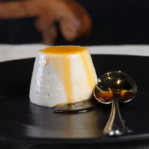 Πανακότα χωρίς αυγά με σπιτικό γάλα αμυγδάλου