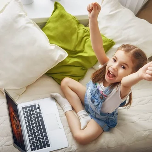 Τα παιδιά μαθαίνουν από το νηπιαγωγείο τον προγραμματισμό υπολογιστών στον Καναδά