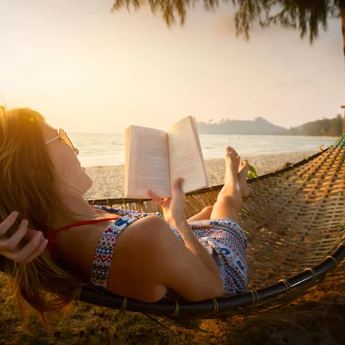 5 αστυνομικά μυθιστορήματα για να έχεις μαζί σου στις διακοπές