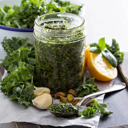 Πώς θα φτιάξεις σάλτσα pesto από kale