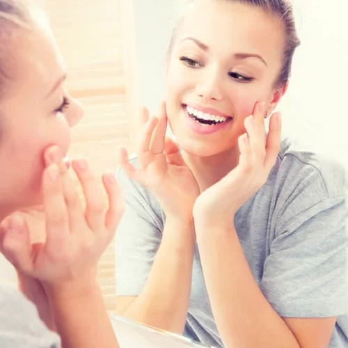 Αν πίνεις ΑΥΤΟ θα εξαφανιστεί η ακμή! (το έχεις ήδη!)