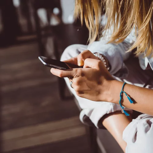 Οι τέσσερις «φυλές» χρηστών του Facebook: Εσύ σε ποια ανήκεις;