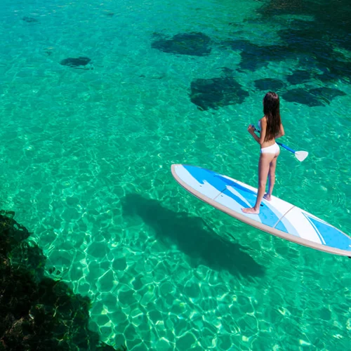 Θαλάσσια σπορ: Τι να δοκιμάσεις, τι θα γυμνάσεις με το καθένα και τι να προσέξεις