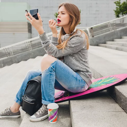 Αυτά είναι τα καλλυντικά που πρέπει να έχεις στην πόλη