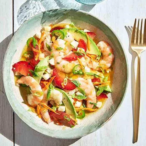 Ceviche με αγκινάρες Ιερουσαλήμ, γαρίδες και δαμάσκηνα
