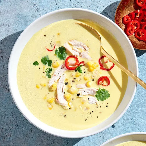 Μαγική γεύση με λίγες θερμίδες: Σούπα με καρύδα και καλαμπόκι