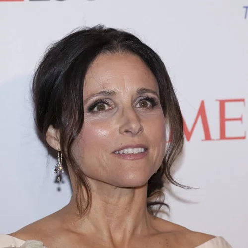 «1 στις 8 γυναίκες έχουν καρκίνο στο στήθος. Σήμερα είμαι και εγώ μία..»