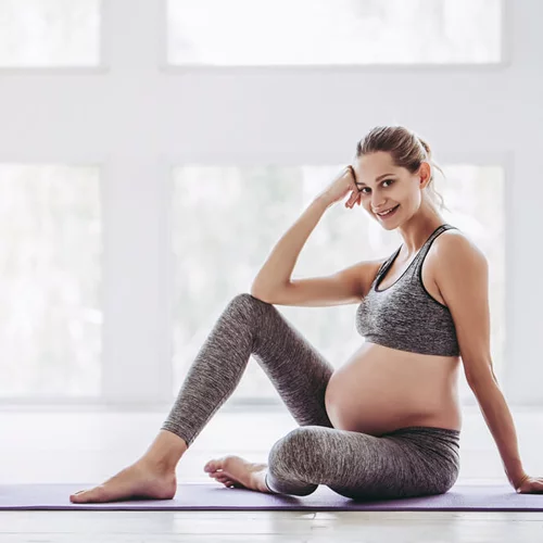 Ασκήσεις στην εγκυμοσύνη μόνο με ένα σχοινί από την personal trainer Χριστίνα Μαυρίδου