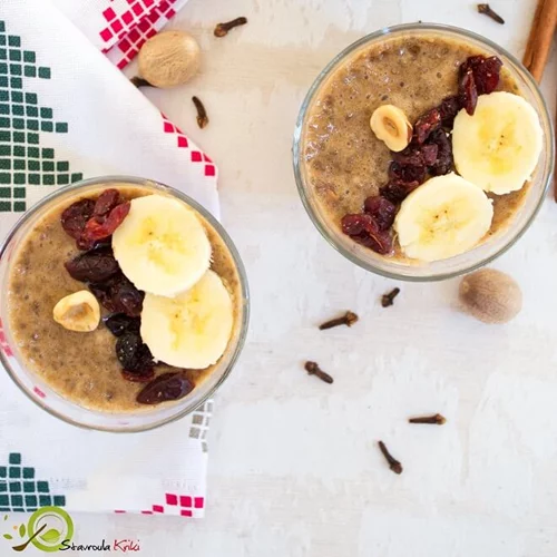 Χριστουγεννιάτικο chia pudding με μπανάνες και γάλα από τη διαιτολόγο Σταυρούλα Κρίκη