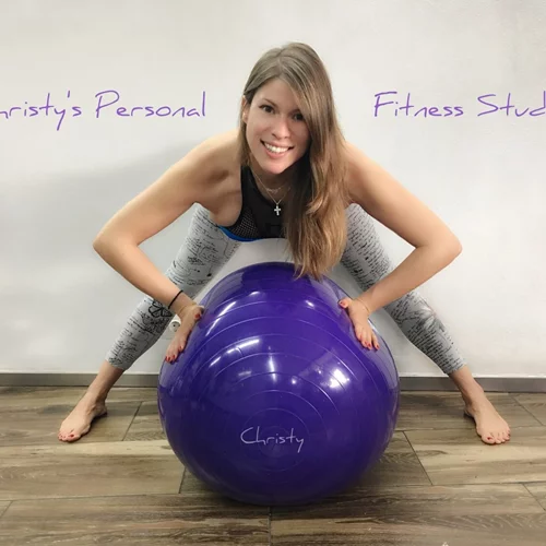 Βίντεο: Ασκήσεις με μπάλα για όλο το σώμα από τη Χριστίνα Μαυρίδου