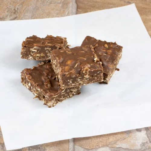 Εύκολες μπάρες φυστικοβούτυρου με σύκα και κολοκυθόσπορους χωρίς ψήσιμο