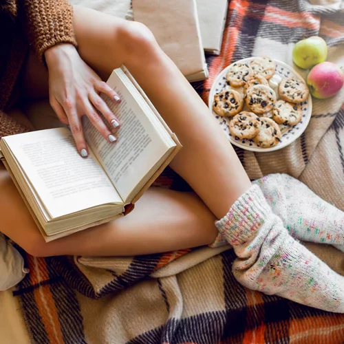 Συνταγές για κάθε ζώδιο, η ζωή της ιδρύτριας του NastyGal, ισχυρά πρότυπα για κορίτσια και άλλα αγαπημένα μας βιβλία από τις νέες κυκλοφορίες