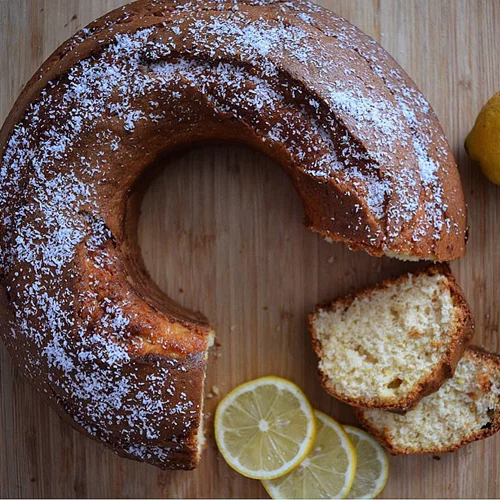 Κέικ με λεμόνι και καρύδα από τη διατροφολόγο Κλειώ Χούπη (163 θερμίδες το κομμάτι!)