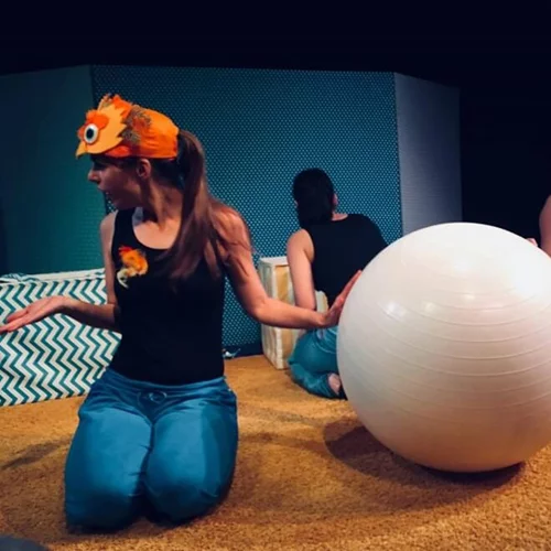 Να τι έγινε όταν πήγα με την 1 έτους κόρη μου στην παράσταση «Θα βγω από τ' αυγό»