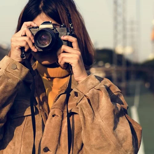 Να τι να κάνεις με τα χέρια σου όταν σε φωτογραφίζουν