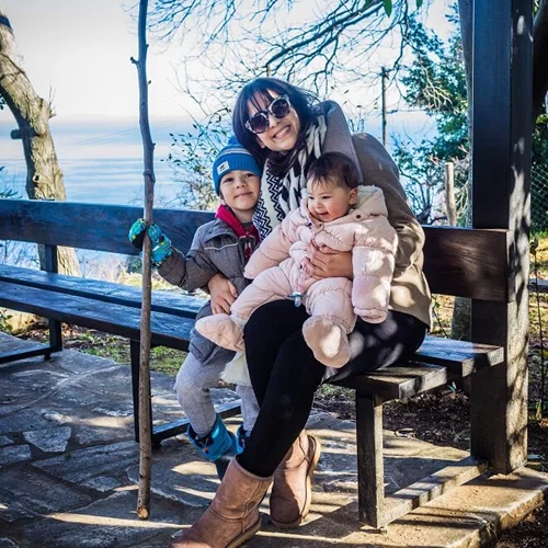 #ShapePeople: Η μαμά blogger Έλενα Πάκου απαντά σε ερωτήσεις μαμάδων! Η τεχνική της που ηρεμεί τα παιδιά και το 1 πράγμα που της έχει λείψει