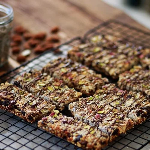 Vegan μπάρες βρόμης με ξηρούς καρπούς από τον Cool Artisan