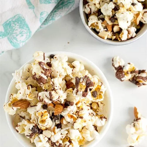 Διαιτητικό ποπ κορν με σοκολάτα και καρύδα