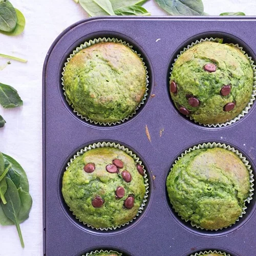 Muffins Τεράτων με κρυμμένο σπανάκι χωρίς ζάχαρη από τη διατροφολόγο (να με τι θα τρελαθούν τα παιδιά!)